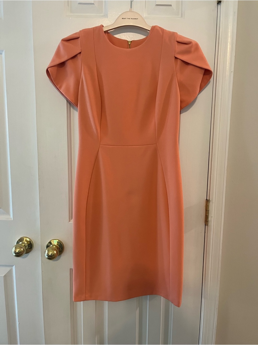 Elegant Coral Puff-Sleeve Sheath Dress
